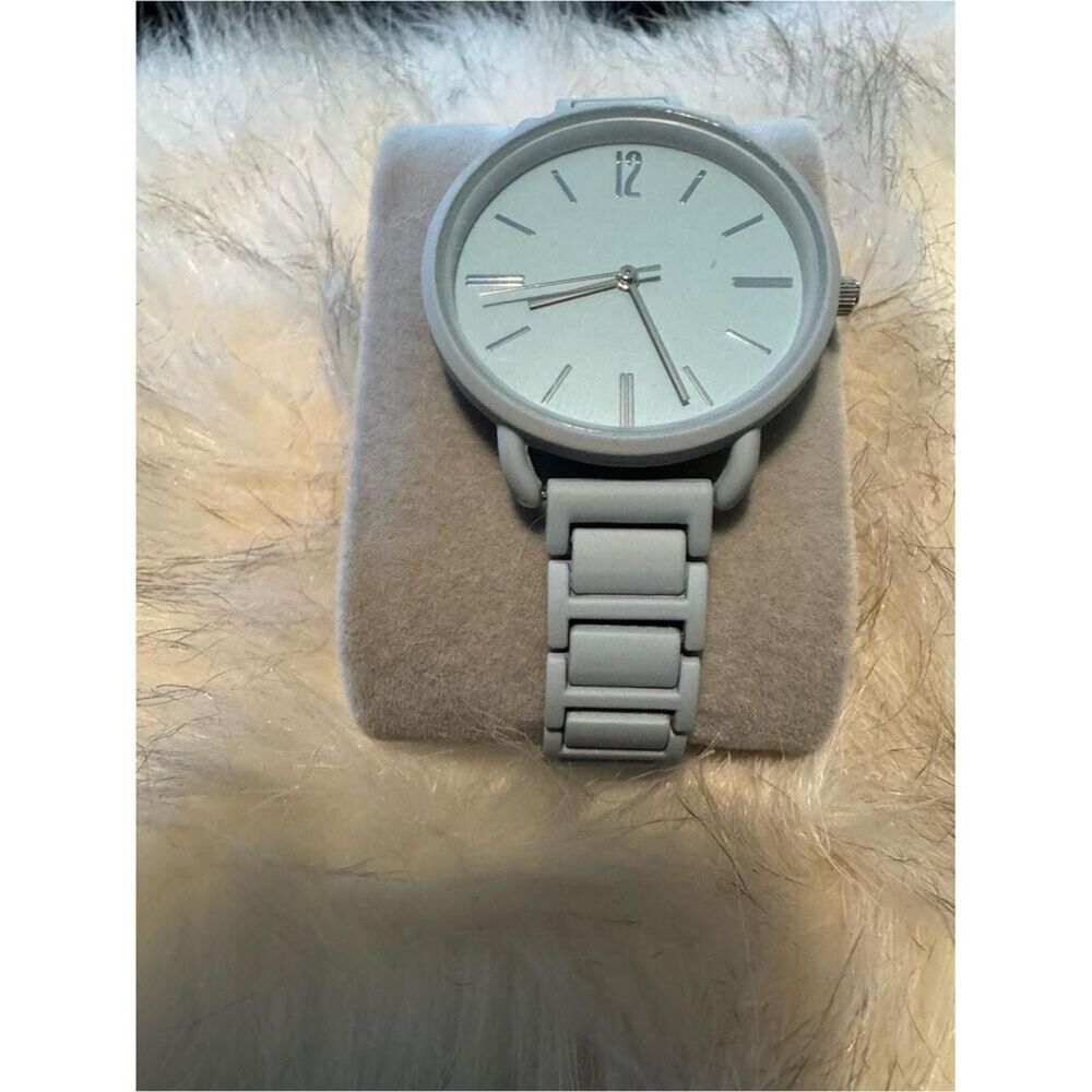 Source-unknown Men's Grey and Silver Watch